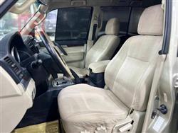 ميتسوبيشي باجيرو